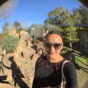 Meet your Posher, Cosette